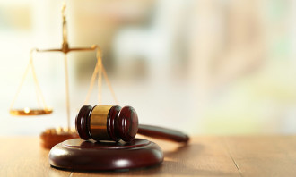 pic_shutterstock_judge